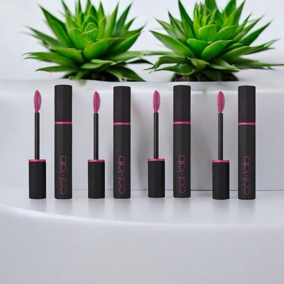 COL-LAB The Works Wow Effect Mascara Extreme Black Waterproof (4pk)